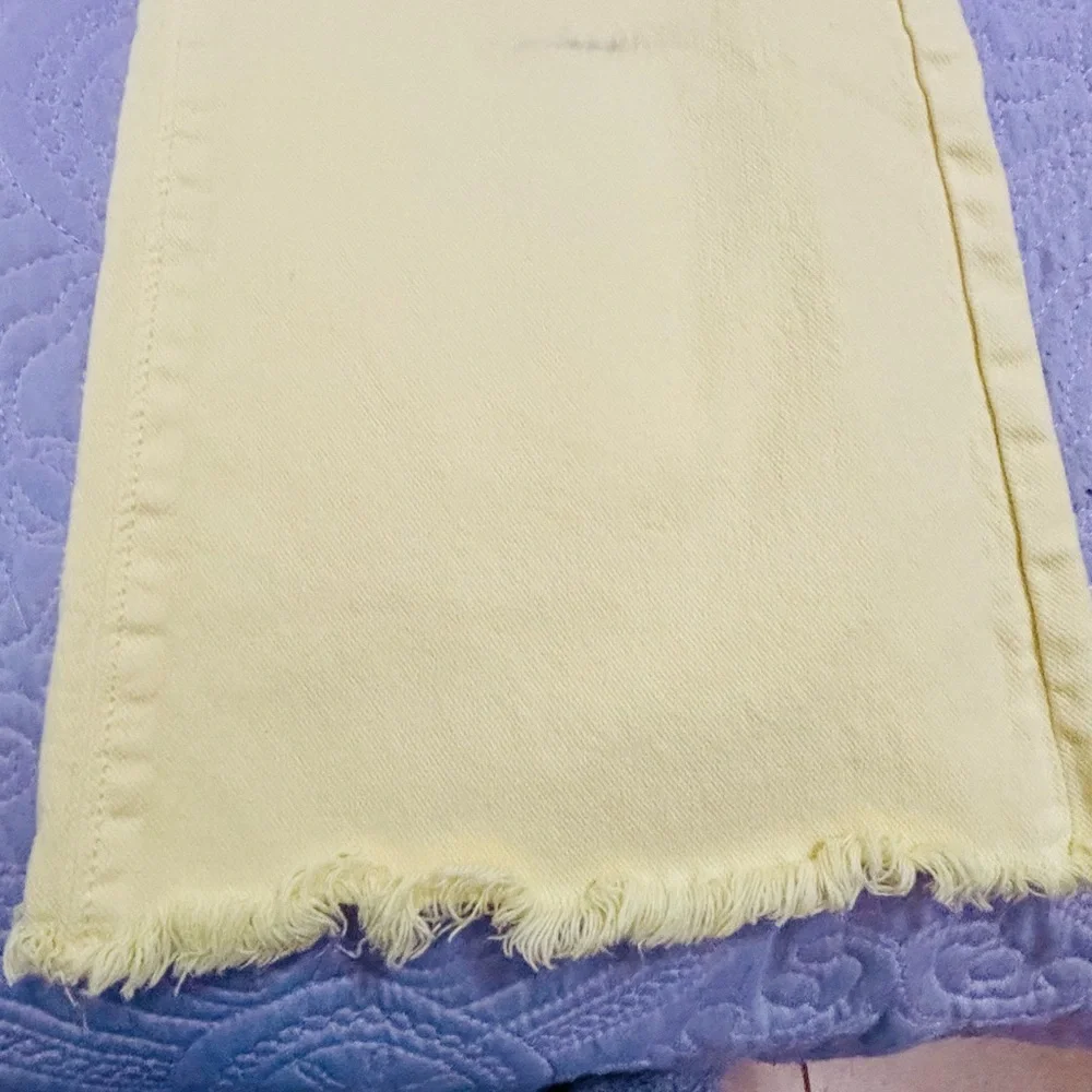 Loft Women's Citrus Yellow High Rise Kick Crop frayed hem Jeans in Size 10 - Picture 3 of 8